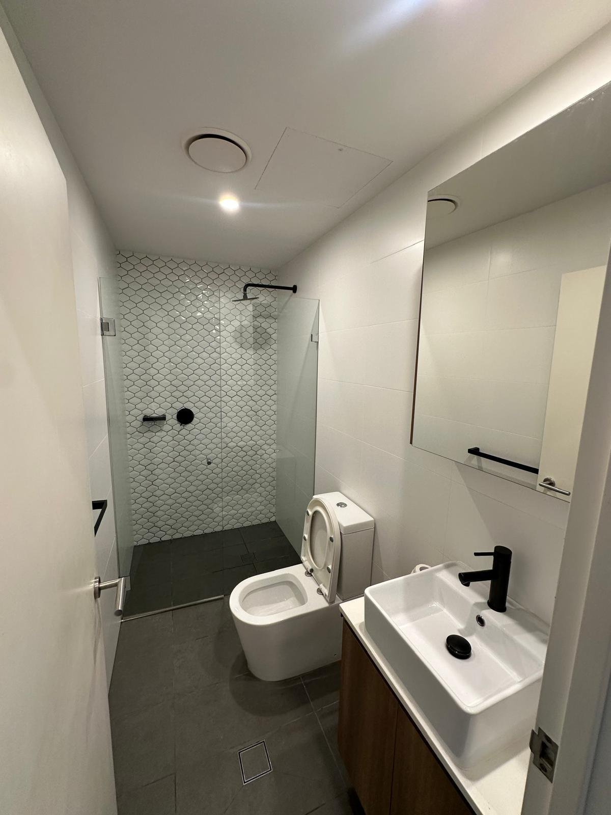 Pristine modern bathroom